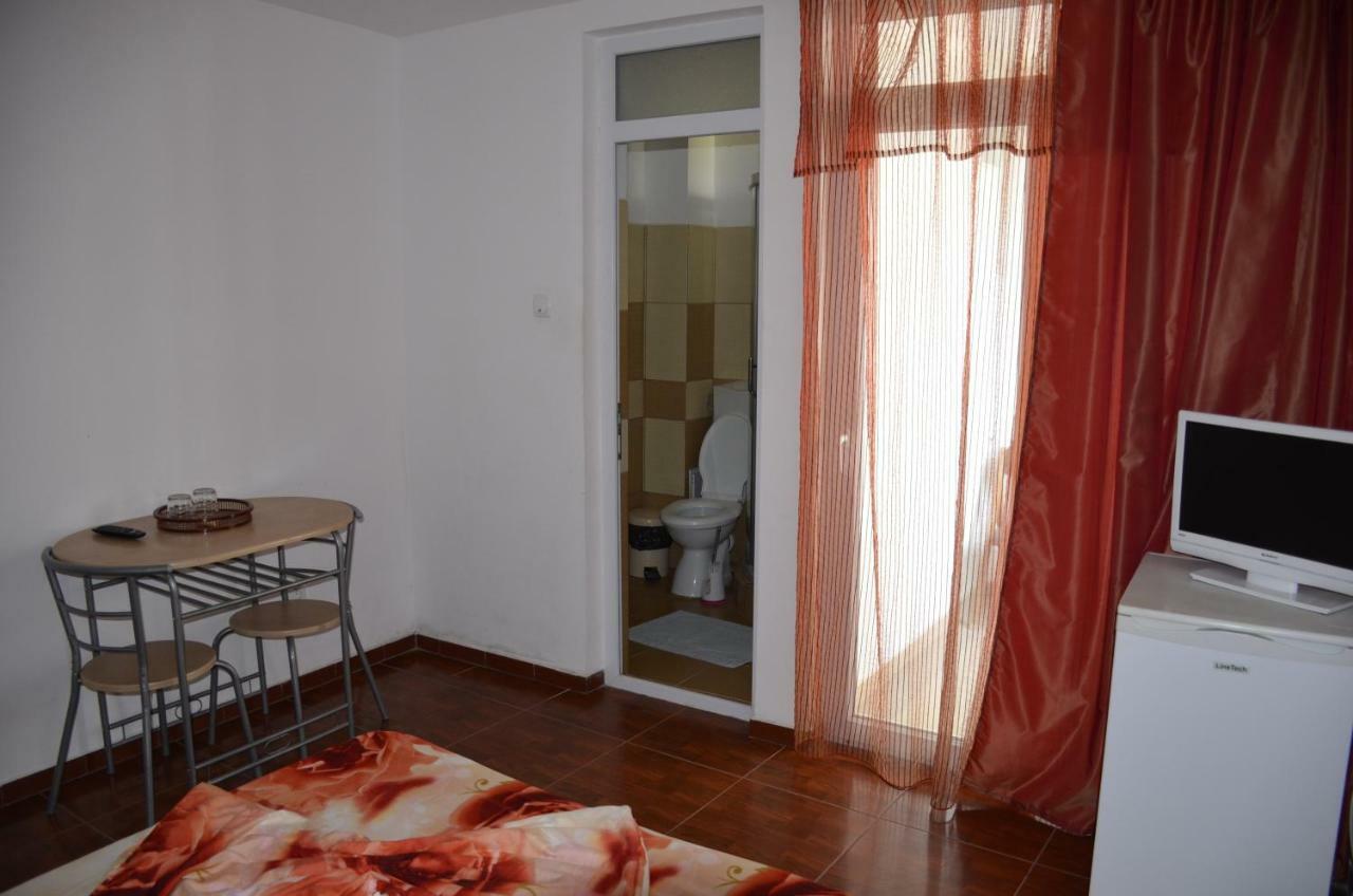 Vila Cu Livada Costinesti Buitenkant foto